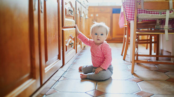 https://sfcontent.reiwa.com.au/sfcontent/images/default-source/default/news/baby_sitting_kitchen_736x414-(1).jpeg?sfvrsn=93c19fbc_0